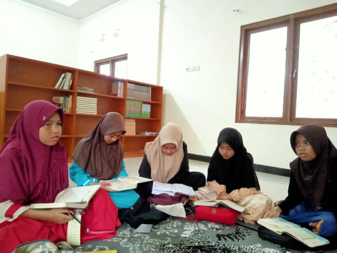 Intip Kegiatan Anak-Anak LKSA Al Hilal Menjelang Akhir Pekan Yuk!