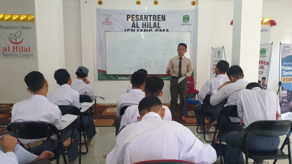 Kontinuitas Kegiatan Belajar Anak-Anak LKSA Al Hilal Menginspirasi Hingga Malam Hari