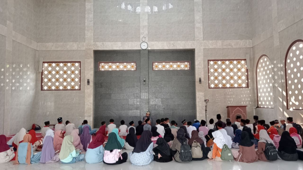 Pembiasaan Kegiatan Sebelum Belajar Anak-Anak LKSA Al Hilal Kembali Dilaksanakan, Yuk Intip Situasinya!