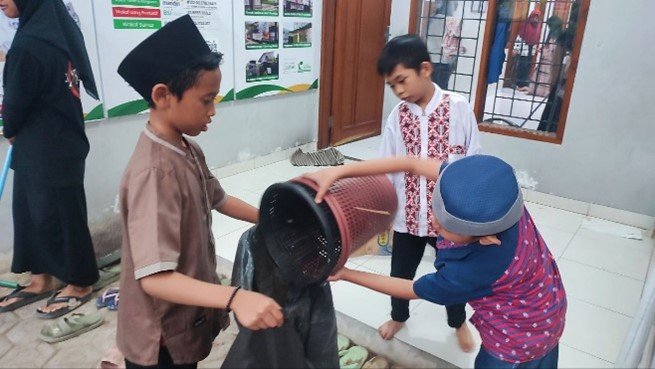 Mau Tahu Kesibukkan Anak-Anak LKSA Al Hilal Menjelang Akhir Pekan?