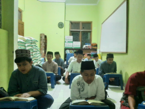 Belajar Tahsinul Quran Metode Mujawwadz Bersama Anak-Anak LKSA Al Hilal
