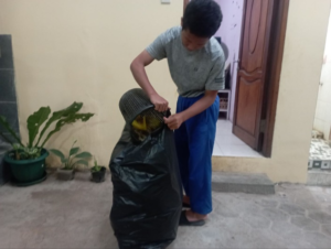 Dari Giat Bersih Hingga Evaluasi Mingguan Inilah Aktivitas Anak-Anak LKSA Al Hilal di Akhir Pekan Dari Giat Bersih Hingga Evaluasi Mingguan Inilah Aktivitas Santri Pesantren Al Hilal 8 Panyileukan di Akhir Pekan