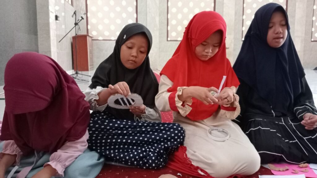 Antusiasnya Para Santri Dalam Agenda Pekanan Jumat Ceria Anak-Anak LKSA Al Hilal
