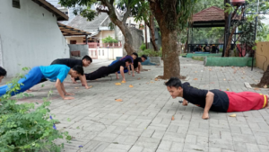 Intip Suasana Ekstrakurikuler Silat Anak-Anak LKSA Al Hilal Yuk! Intip Suasana Ekstrakurikuler Silat Anak-Anak LKSA Al Hilal Yuk!