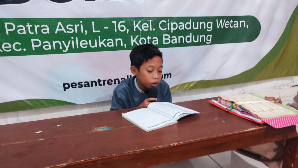 Tasmi Al Quran Setengah Juz Per Kelas Dalam Rutinitas Belajar Anak-Anak LKSA Al Hilal