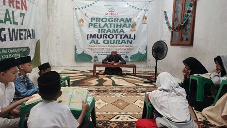 Belajar Irama Hijaz Dalam Ekstrakurikuler Langgam Murottal LKSA Al Hilal