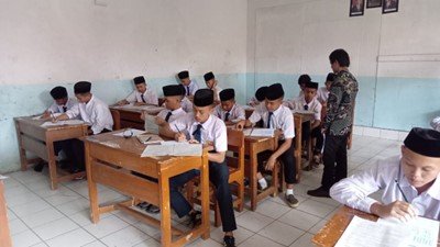 Ujian Sekolah Anak-Anak LKSA Al Hilal Telah Berjalan!