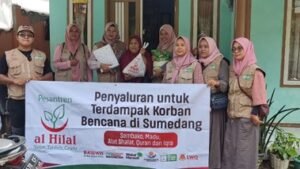 Bersama Komunitas Sahabat Al Hilal, LAZISWAF Al Hilal Salurkan Bantuan Untuk Korban Gempa Sumedang