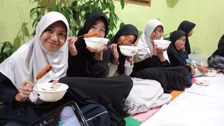 Tahun Baru Semangat Baru! Inilah Kegiatan Awal Tahun Anak-Anak Tahfidz LKSA Al Hilal Gegerkalong