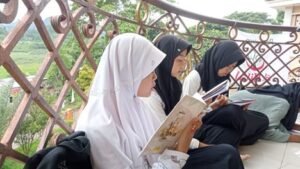 Kembali Melaksanakan Rutinitasnya! Inilah Berbagai Kegiatan Para Penghafal Quran LKSA Al Hilal Cililin Kembali Melaksanakan Rutinitasnya! Inilah Berbagai Kegiatan Para Penghafal Quran LKSA Al Hilal Cililin