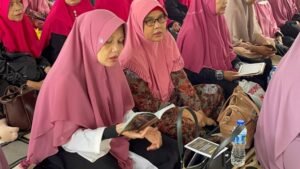 Ratusan Jamaah Hadiri Doa dan Dzikir Bersama di Majelis Taklim Al Hilal Bandung Timur Ratusan Jamaah Hadiri Doa dan Dzikir Bersama di Majelis Taklim Al Hilal Bandung Timur