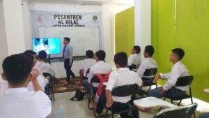 Sambil Menunggu Buka Puasa Anak Yatim Kelas 10 LKSA Al Hilal Panyileukan Asyik Ngabuburit Sambil Menunggu Buka Puasa Anak Yatim Kelas 10 LKSA Al Hilal Panyileukan Asyik Ngabuburit