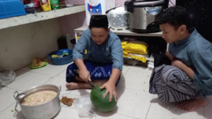 Selain Belajar Biasanya Adik-Adik di LKSA Al Hilal Panyileukan Ngapain Aja Sih?