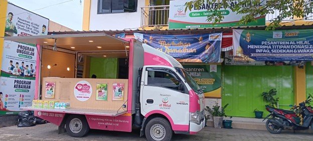 Food Truck Dapur Berkah Kembali Dukung Kegiatan Pembagian Takjil Gratis di LKSA Al Hilal