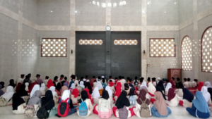 Rutin Dilaksanakan di Masjid Marwah! Yuk Intip Kegiatan Pembiasaan Anak LKSA Al Hilal Cililin Sebelum Memulai Kegiatan Belajarnya