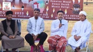 Ditengah Keterbatasan, Al Quran Hadir Untuk Saudara Muslim di Rumah Tuli Jatiwangi dan Komunitas Hijrah Majalengka