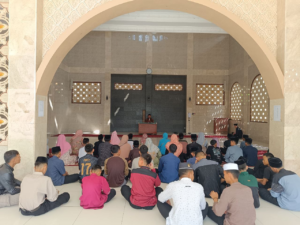 Sebelum Perpulangan Anak-Anak Inilah Suasana Pengarahan dan Pembekalan Pimpinan LKSA Al Hilal Cililin Sebelum Perpulangan Anak-Anak Inilah Suasana Pengarahan dan Pembekalan Pimpinan LKSA Al Hilal Cililin