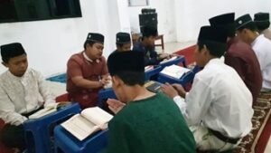 Aktivitas Pagi Anak-Anak LKSA Al Hilal Panyileukan, Murajaah Bada Subuh Hingga Membaca Buku!