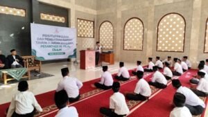 Suasana Penutupan Ujian dan Pembagian Raport Anak-Anak LKSA Al Hilal Cililin