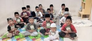 Mushaf Quran, Iqra dan Buku-buku Islam Telah Diterima Saudara Muslim di Lombok Timur