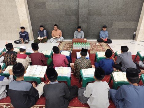 Anak-Anak LKSA Al Hilal Cililin dan Panyileukan Kembali Melaksanakan Rutintas di Malam Jum’at!