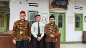 Silaturahmi dan Studi Banding ke Pondok Modern Darussalam Gontor Silaturahmi dan Studi Banding ke Pondok Modern Darussalam Gontor
