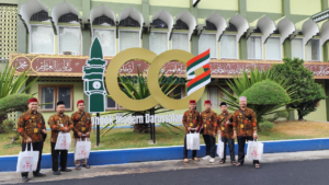 Silaturahmi dan Studi Banding ke Pondok Modern Darussalam Gontor Silaturahmi dan Studi Banding ke Pondok Modern Darussalam Gontor