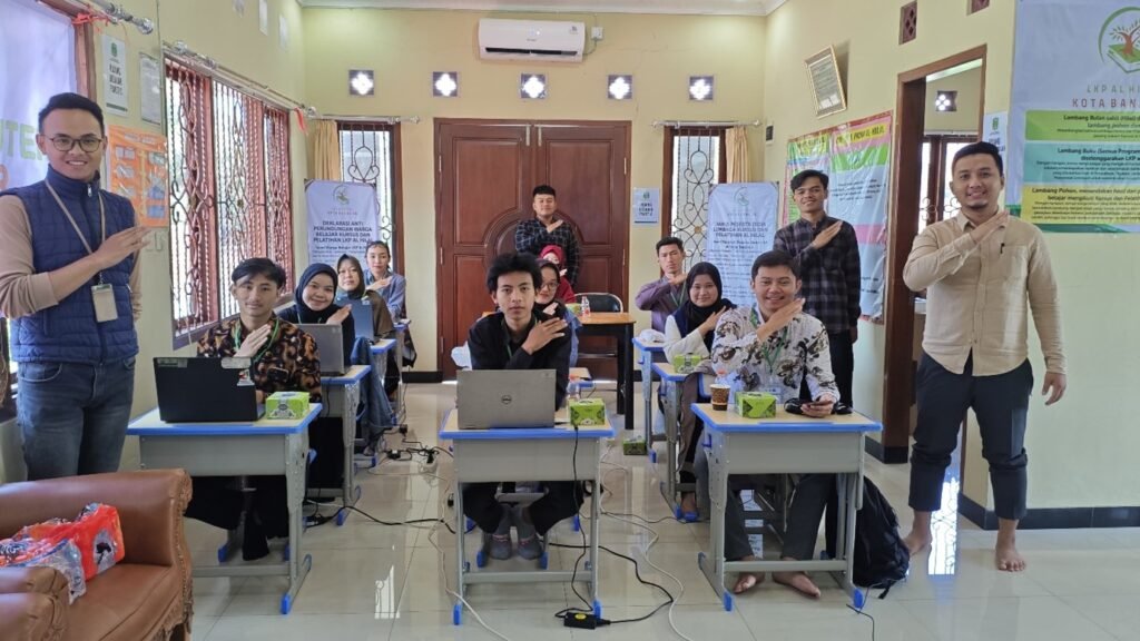Pelatihan Komputer Tingkat Dasar Batch ke-3 LKP Al Hilal Bandung Telah Dilaksanakan Hingga Tuntas