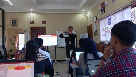 Pelatihan Komputer Tingkat Dasar Batch ke-3 LKP Al Hilal Bandung Telah Dilaksanakan Hingga Tuntas