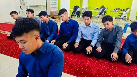 Anak-Anak LKSA Al Hilal 2 Panyileukan Istiqomah Laksanakan Salat Dhuha! Ternyata Ini loh Keutamaannya