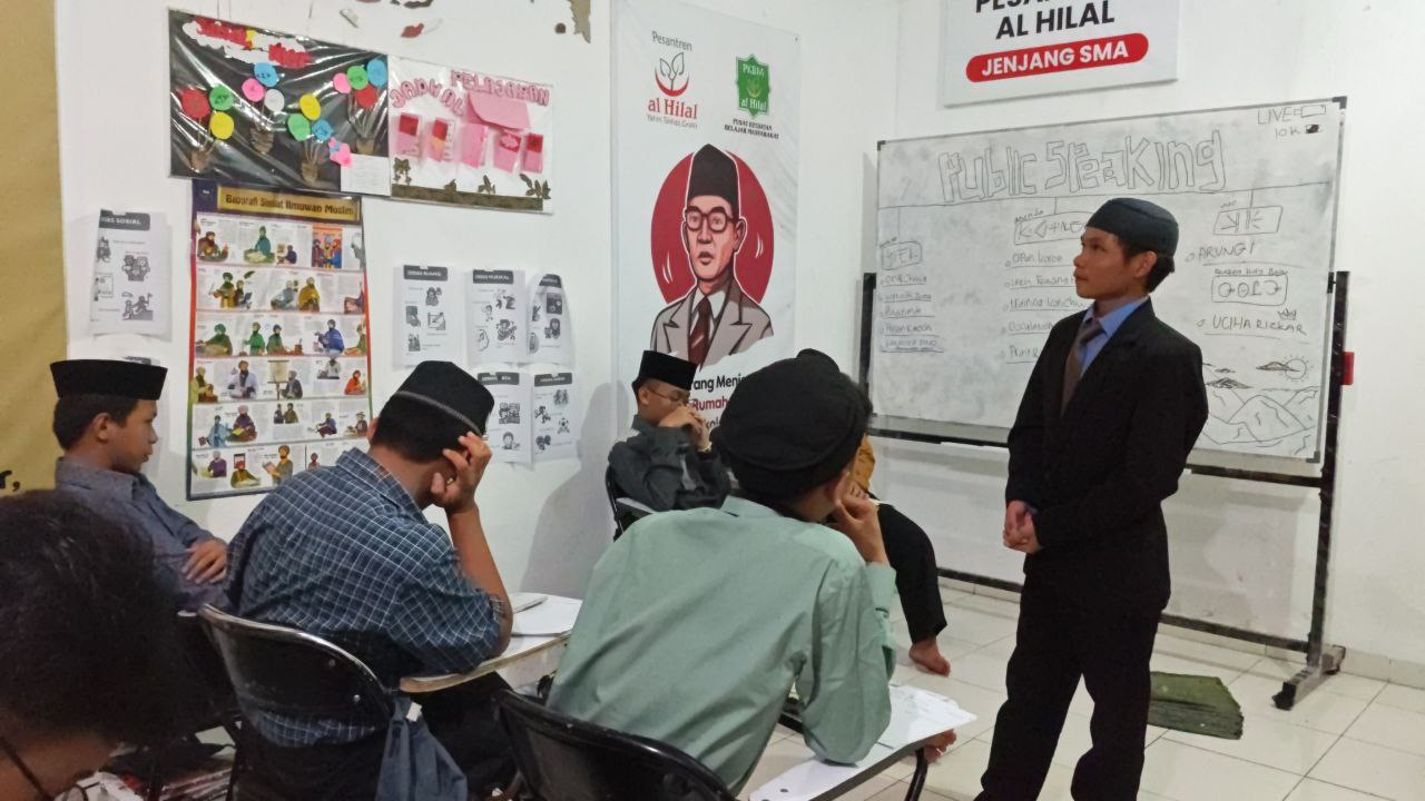 LKSA Al Hilal 3 Cipadung Kembali Gelar Latihan Pidato Bahasa Inggris untuk Anak-Anak Kelas XI