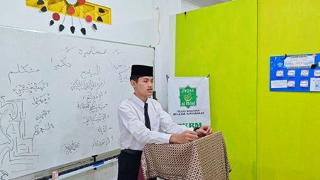 Anak-Anak Al Hilal 2 Panyileukan Pertajam Skill Berbahasa Arab Melalui Muhadharah Anak-Anak Al Hilal 2 Panyileukan Pertajam Skill Berbahasa Arab Melalui Muhadharah