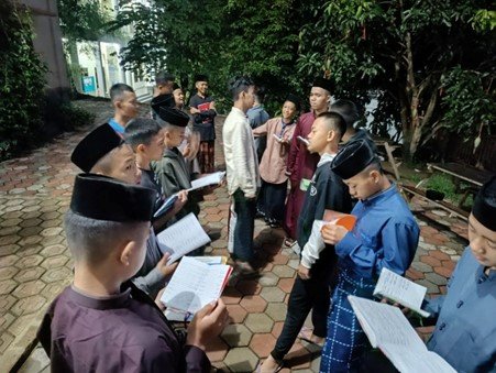 Suasana Muhadatsah Bahasa Arab Anak-Anak LKSA Al Hilal 1 Cililin