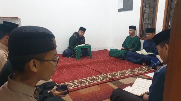 Apa Keutamaan Melaksanakan Tirakat Subuh yang Senantiasa Dilaksanakan Anak-Anak Kelas XI LKSA Al Hilal 3 Cipadung? Apa Keutamaan Melaksanakan Tirakat Subuh yang Senantiasa Dilaksanakan Anak-Anak Kelas XI LKSA Al Hilal 3 Cipadung?