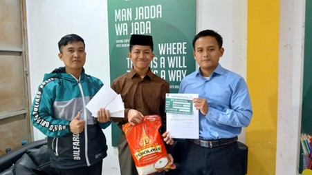 Suasana Perpulangan Liburan Semester Ganjil Anak-Anak LKSA Al Hilal Suasana Perpulangan Liburan Semester Ganjil Anak-Anak LKSA Al Hilal